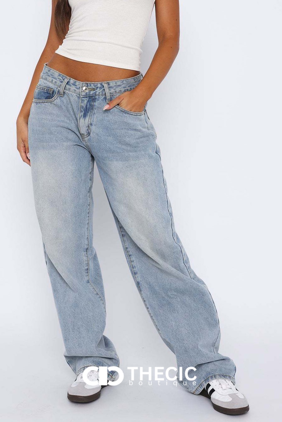 Low Rise Relaxed Fit Denim Wide-Leg Pants