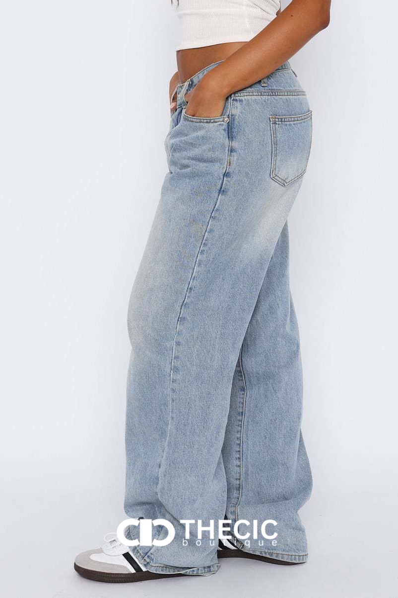 Low Rise Relaxed Fit Denim Wide-Leg Pants