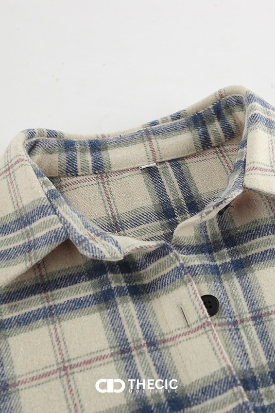 Oversized Plaid Flannel Button-Down Shirt