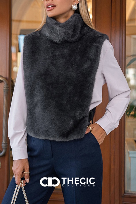 Plush Faux Fur Turtleneck Layering Vest