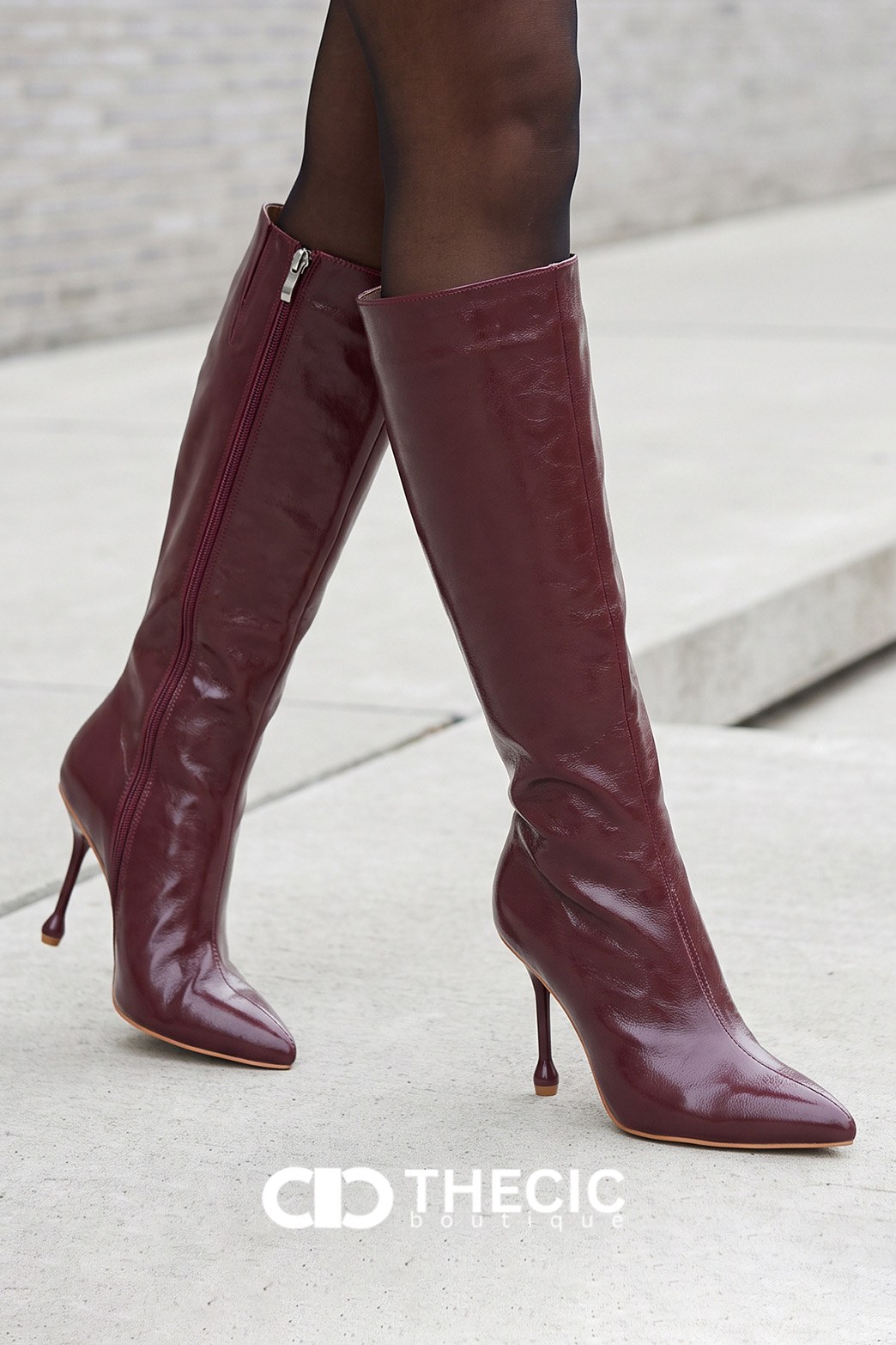 Pointed-Toe Stiletto Heel Knee Boots