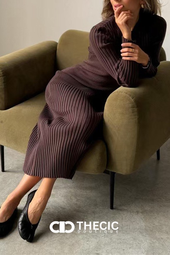 Ribbed Knit Long Sleeve Fitted Midi Dress