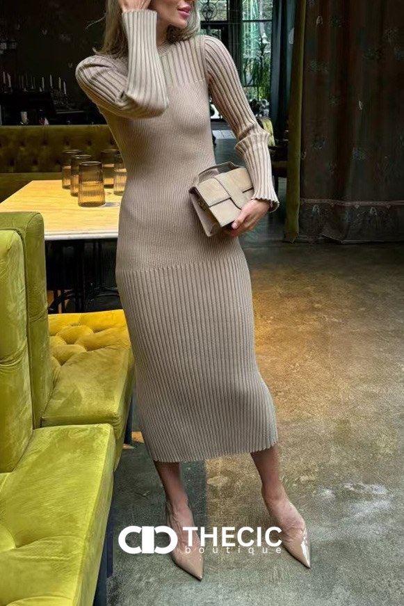 Ribbed Knit Long Sleeve Fitted Midi Dress