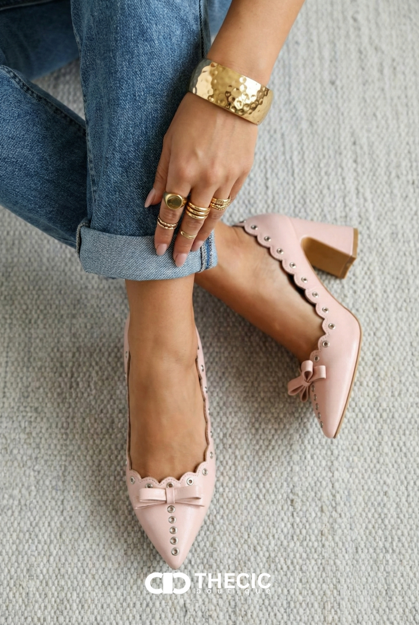 Scalloped Edge Studded Pointed-Toe Block Heel Pumps