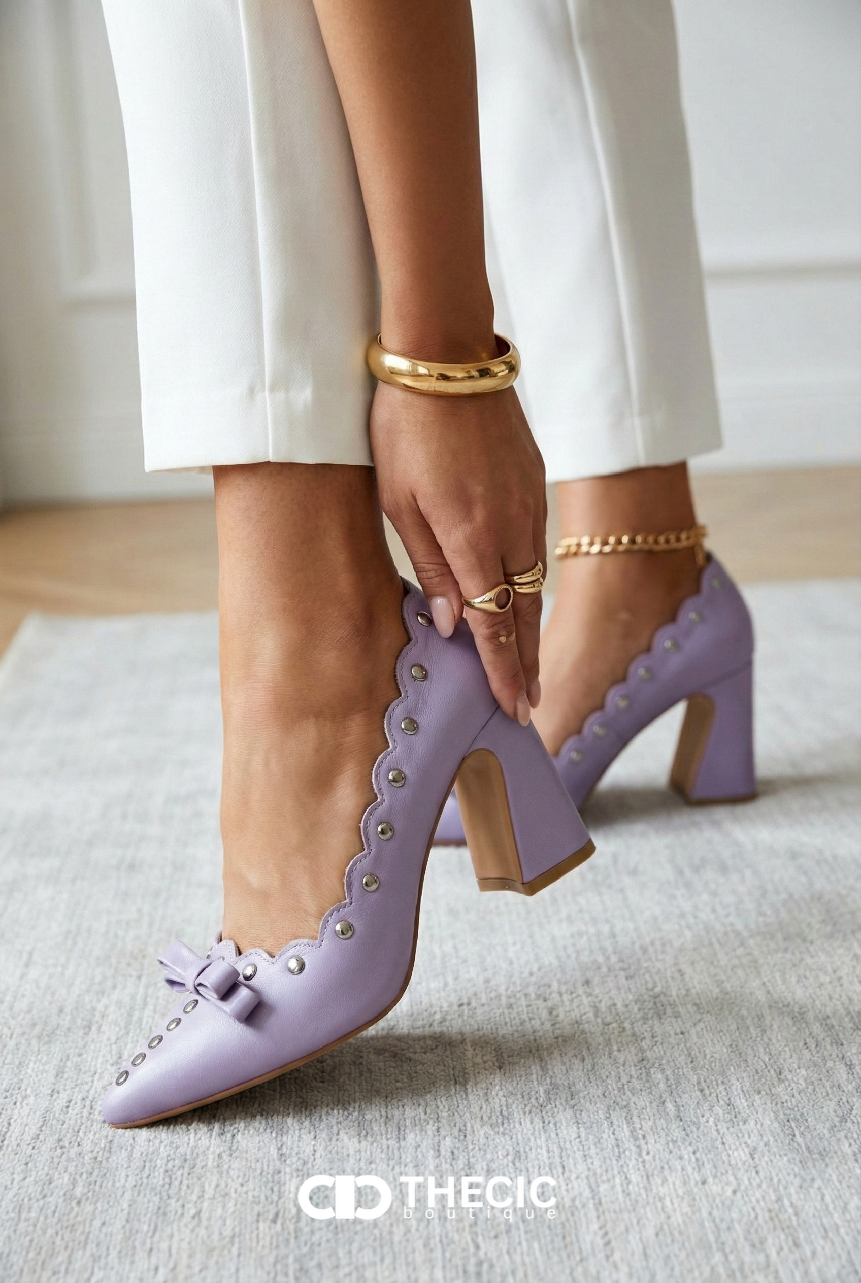 Scalloped Edge Studded Pointed-Toe Block Heel Pumps