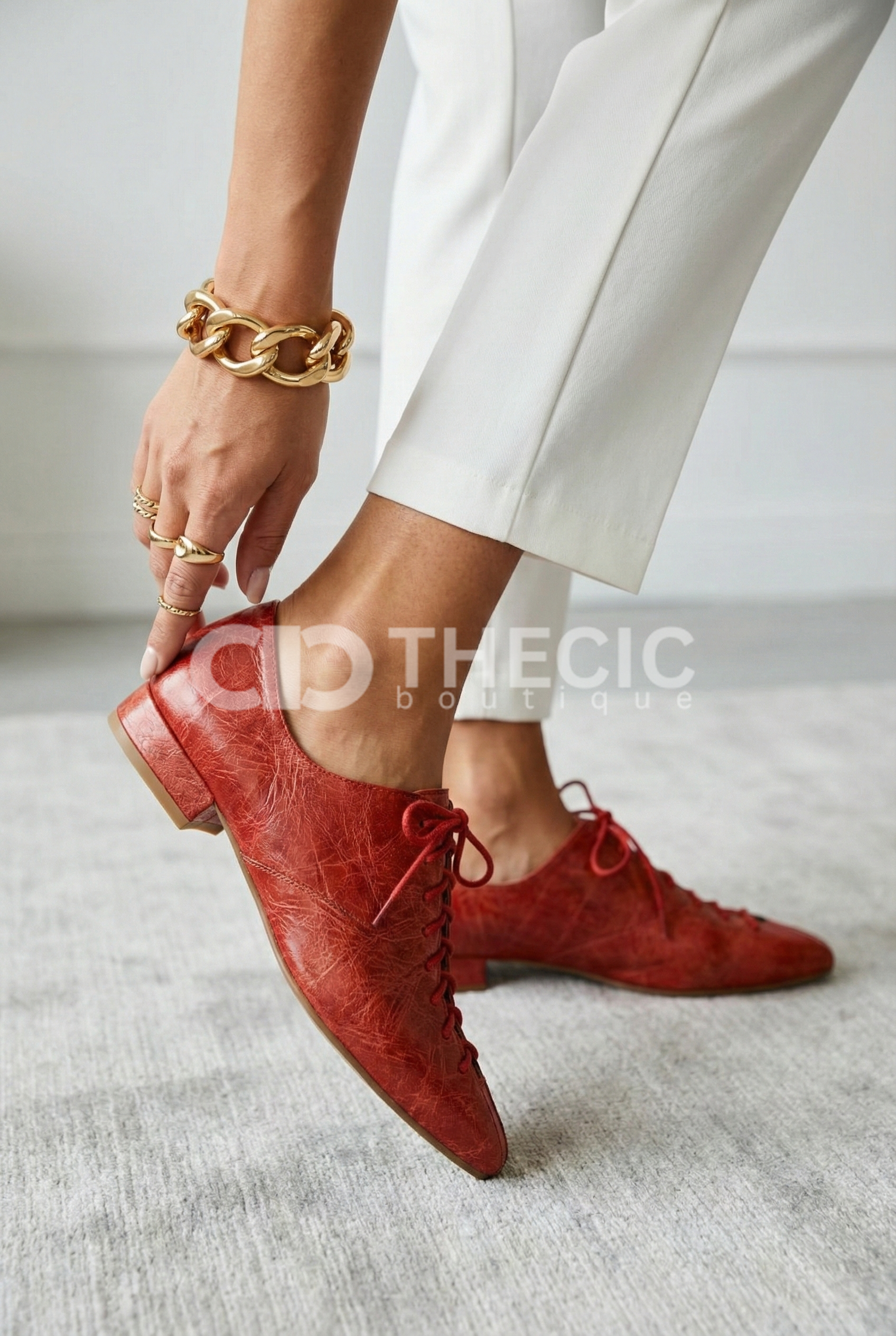 Textured Leather Pointed-Toe Lace-Up Flats