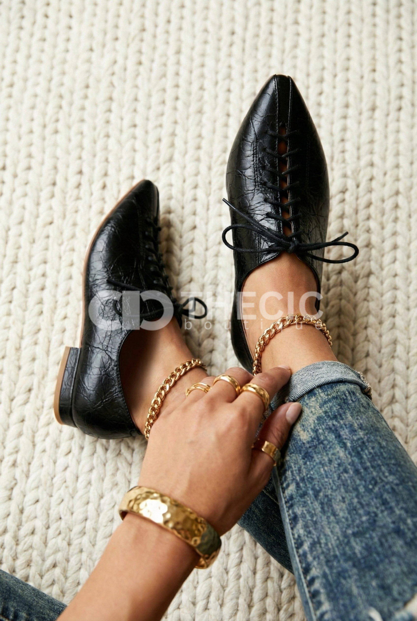 Textured Leather Pointed-Toe Lace-Up Flats