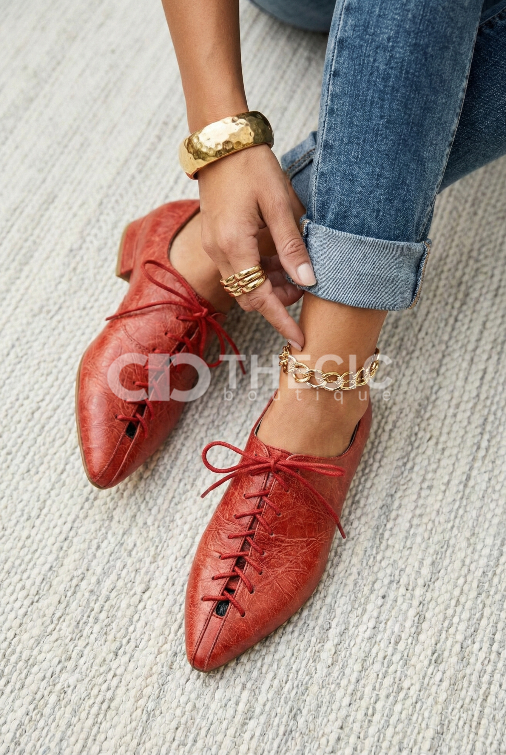 Textured Leather Pointed-Toe Lace-Up Flats