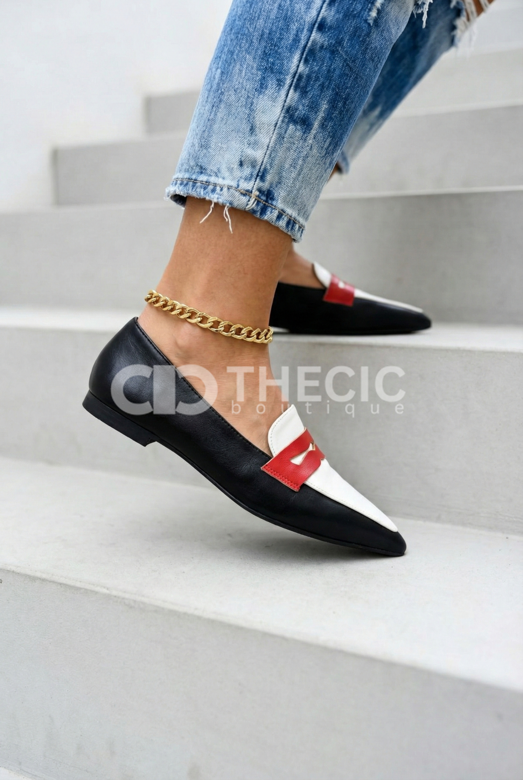 Two-Tone Pointed-Toe Strap Slip-On Loafers