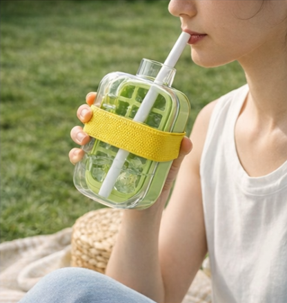 Silicone Squeeze Ice Cube Cup - Easy-Release Portable Ice Bucket & Mold with Lid