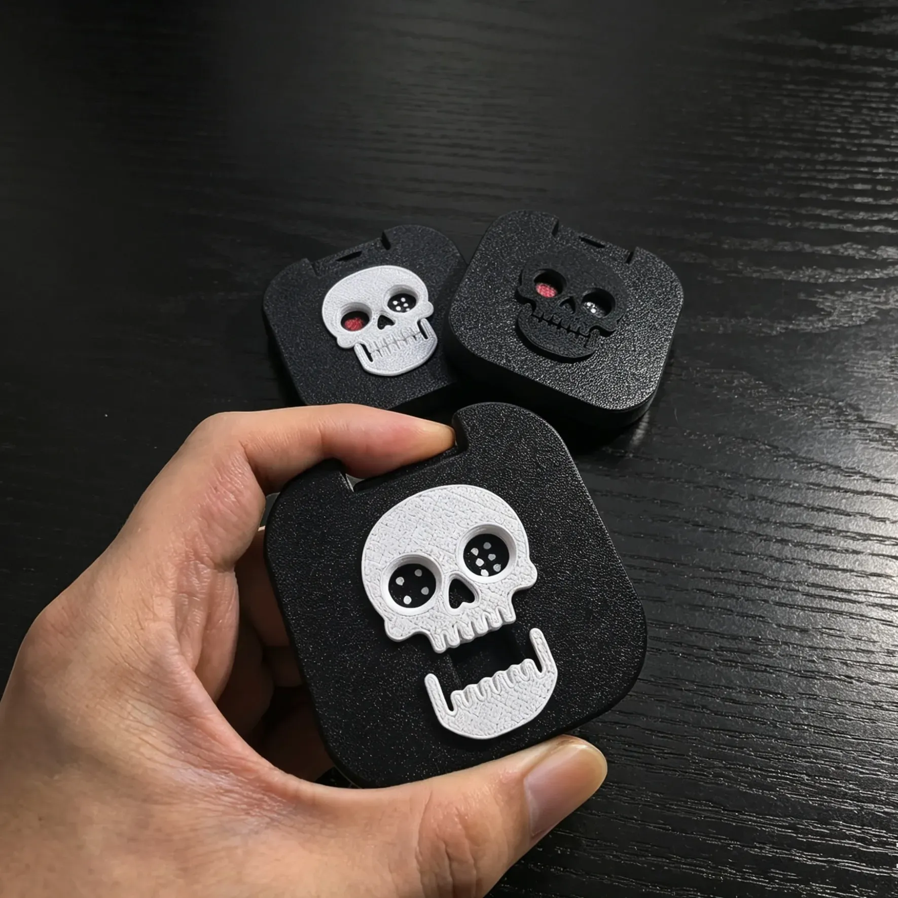 💀 Skull Fidget Toy – Fun Pocket Stress Relief Gadget