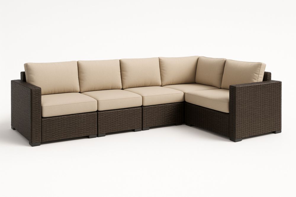 Divano ad angolo modulare in rattan sintetico marrone con cuscini beige