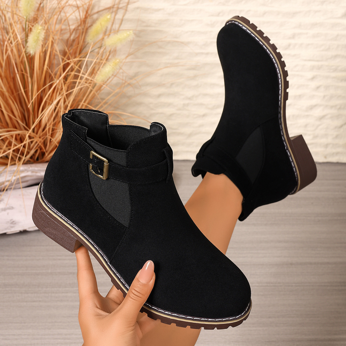 women's retro flat boots