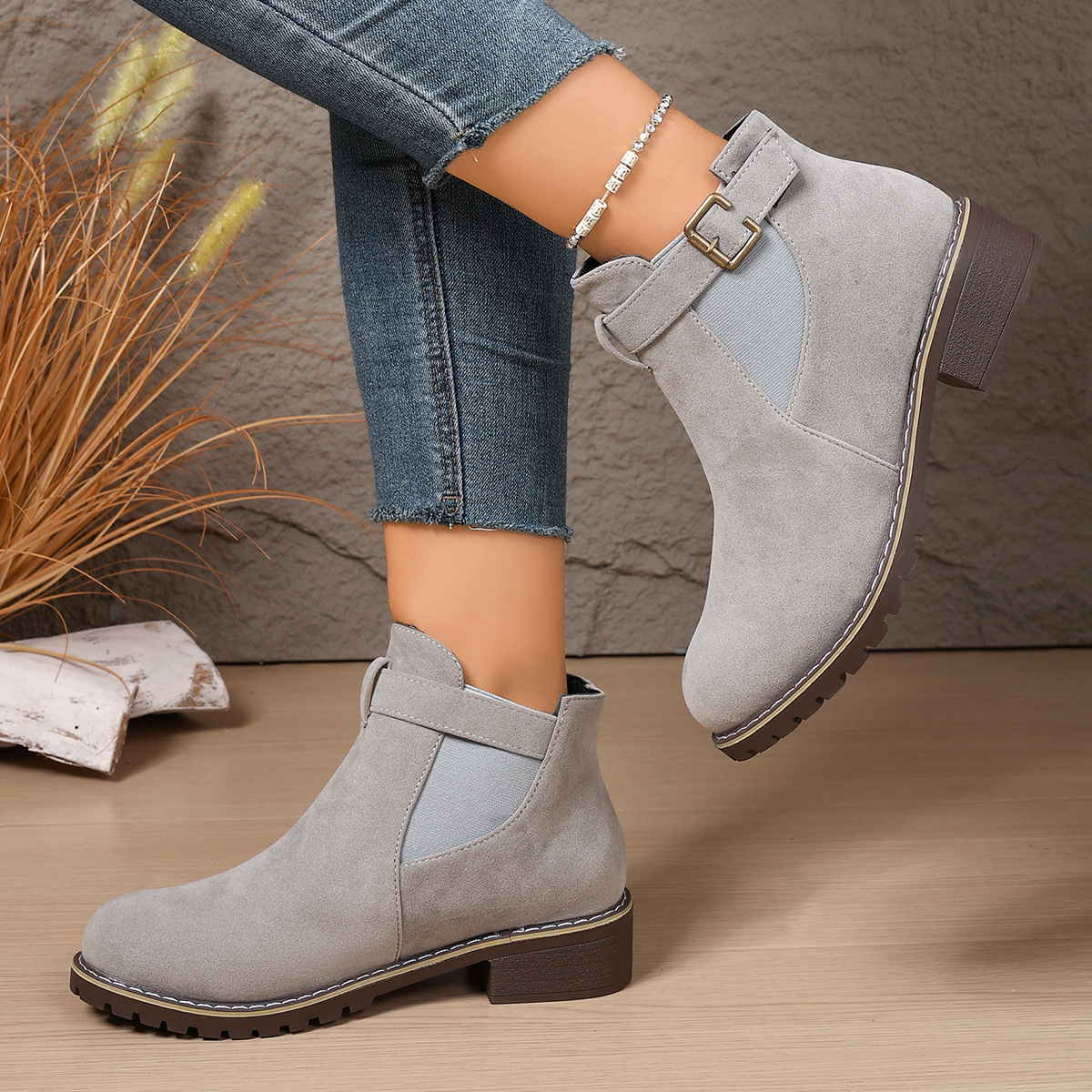 women's retro flat boots