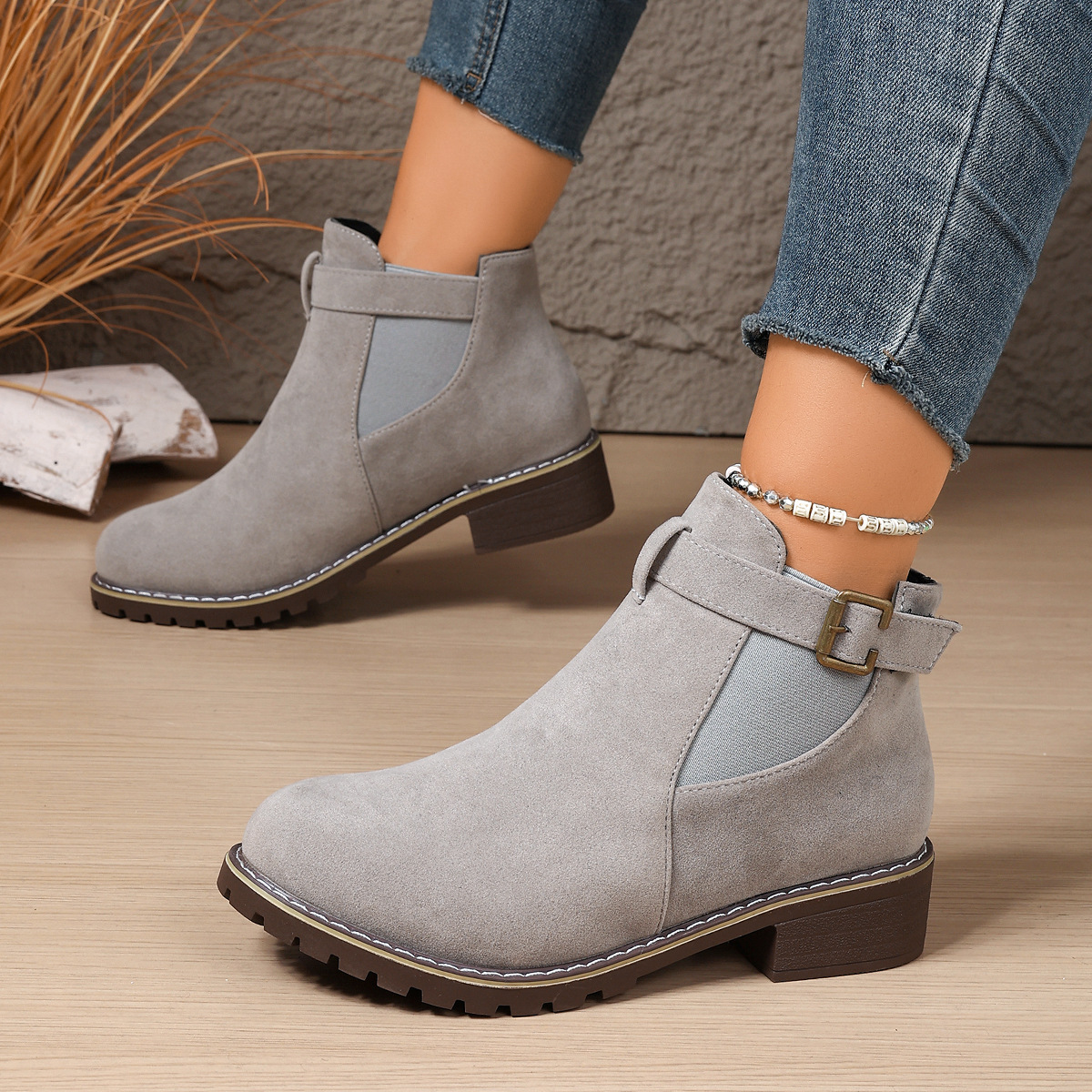 women's retro flat boots