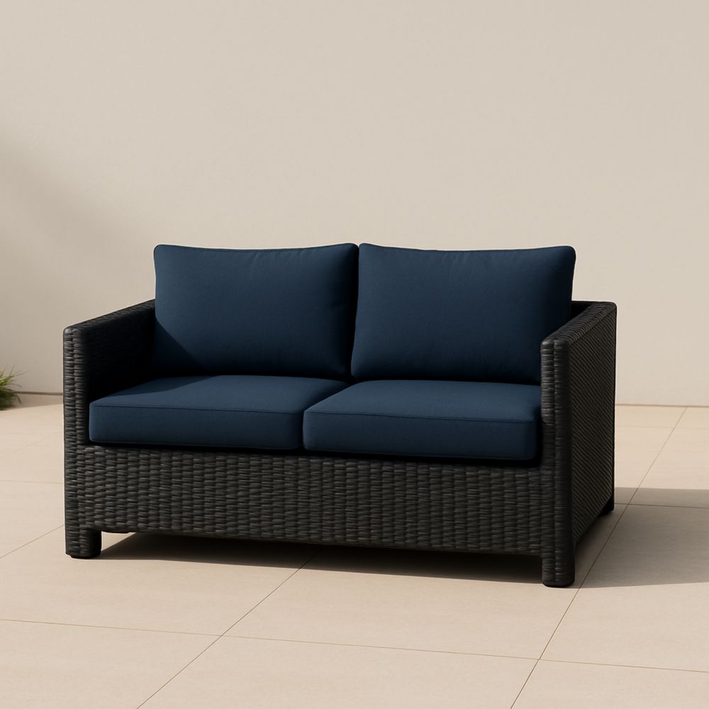 Canapé 2 places en rotin synthétique noir et coussins bleu marine