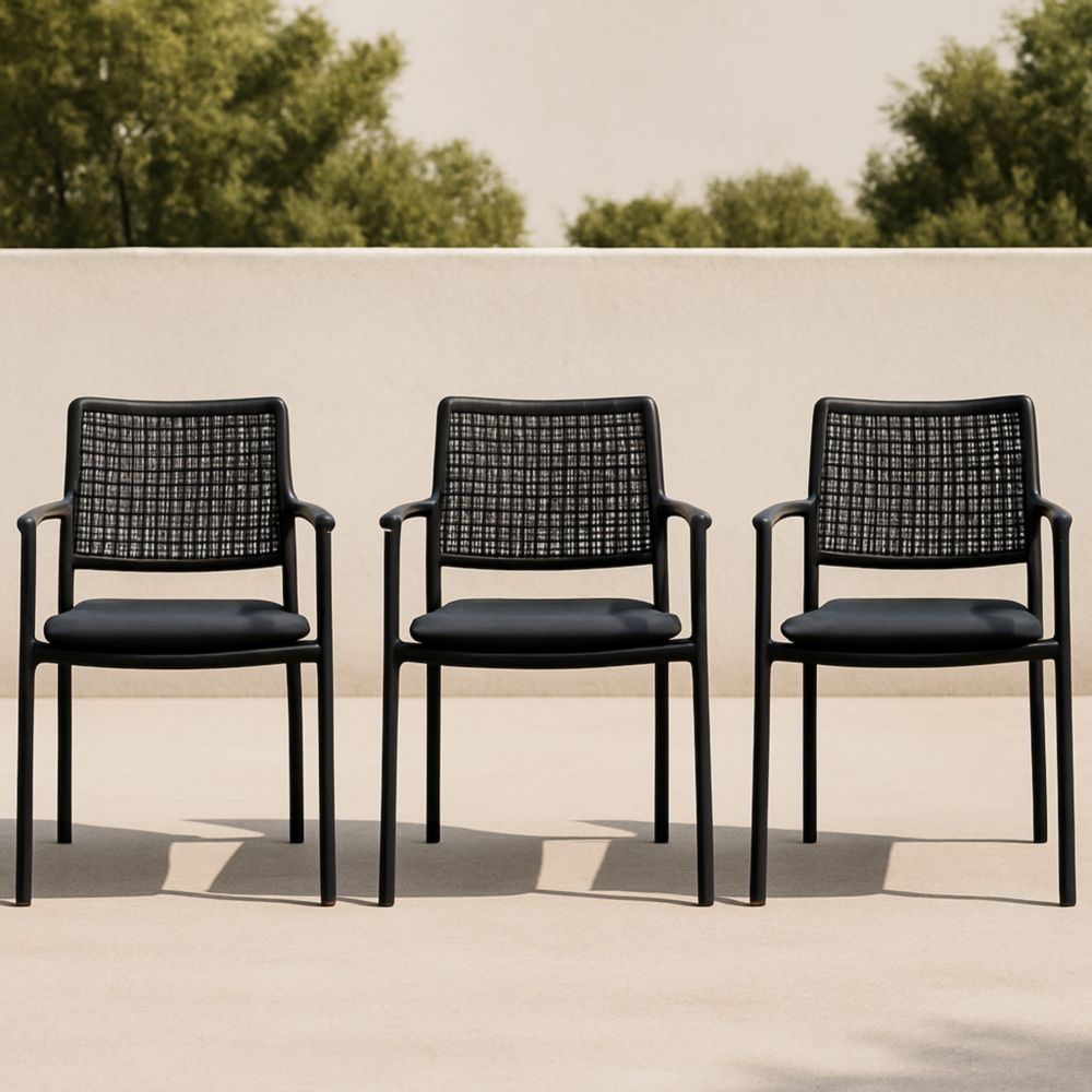 Ensemble de 3 chaises d'extérieur en plastique avec accoudoirs - Noir