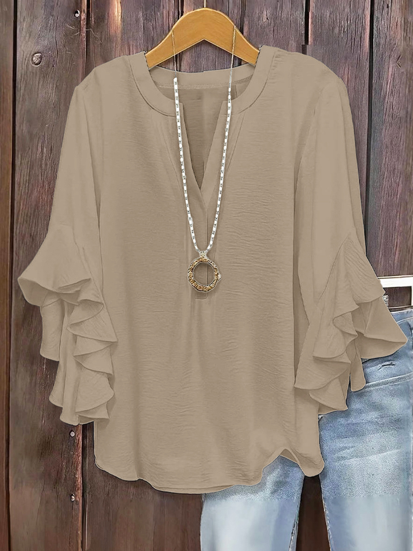 🍃 Plus Size Women's Floral V-Neck Blouse | Flowy Ruffled Sleeve Top for Arm & Tummy Flattering | Lightweight Casual Summer Shirt ☀️