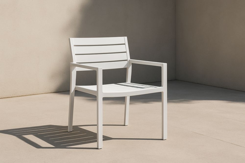 Sedia in plastica bianca 85 cm x 57 cm x 57 cm