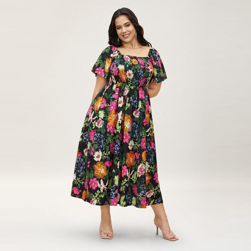 🌸Summer Hot Sale 70% OFF💃Floral Smocked Square Neck Midi Dress with Pockets