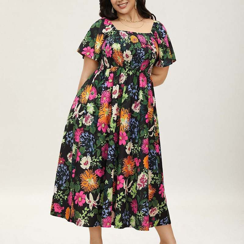 🌸Summer Hot Sale 70% OFF💃Floral Smocked Square Neck Midi Dress with Pockets