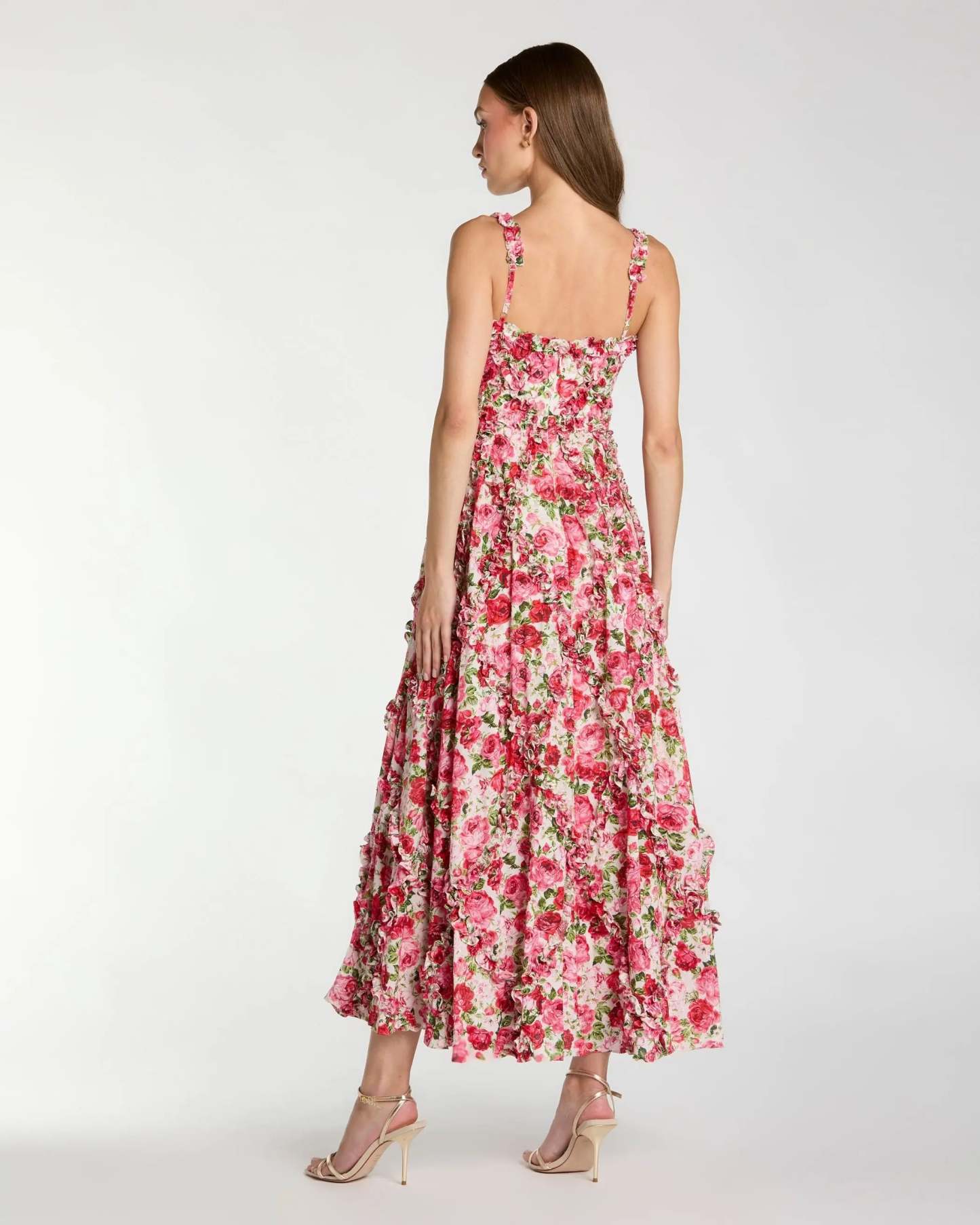 Vestido rosa de corte A con volantes y escote redondo y estampado floral