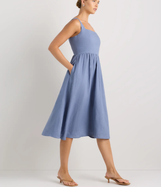 Vestido midi 100% lino europeo, corte ajustado, falda en línea A.