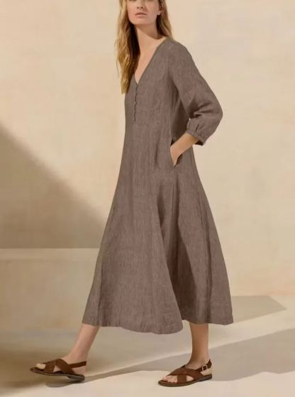 Vestido con detalle de godet