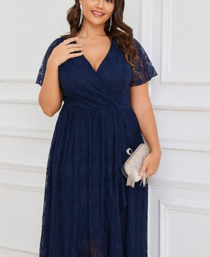 Precioso vestido de novia ELISE de talla grande, manga corta, cuello en V con volantes y corte en A, de encaje, ideal para invitadas de boda.