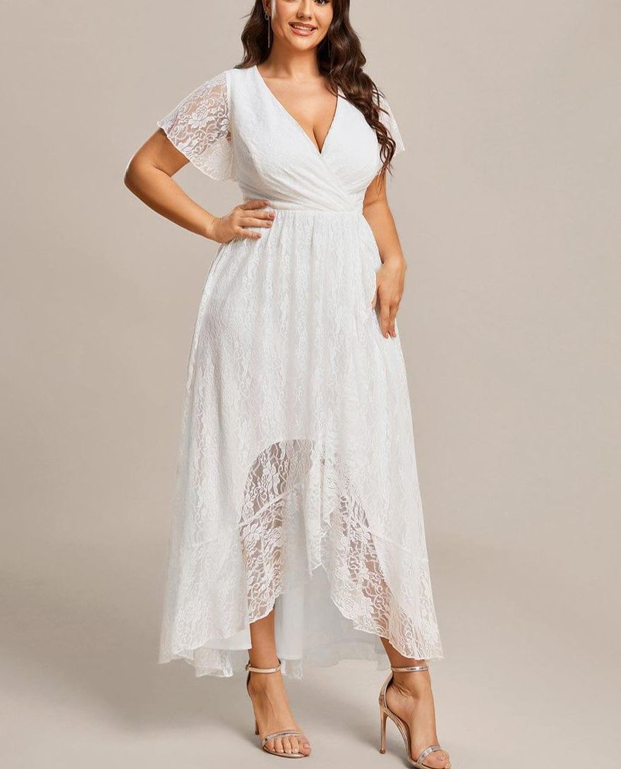 Precioso vestido de novia ELISE de talla grande, manga corta, cuello en V con volantes y corte en A, de encaje, ideal para invitadas de boda.