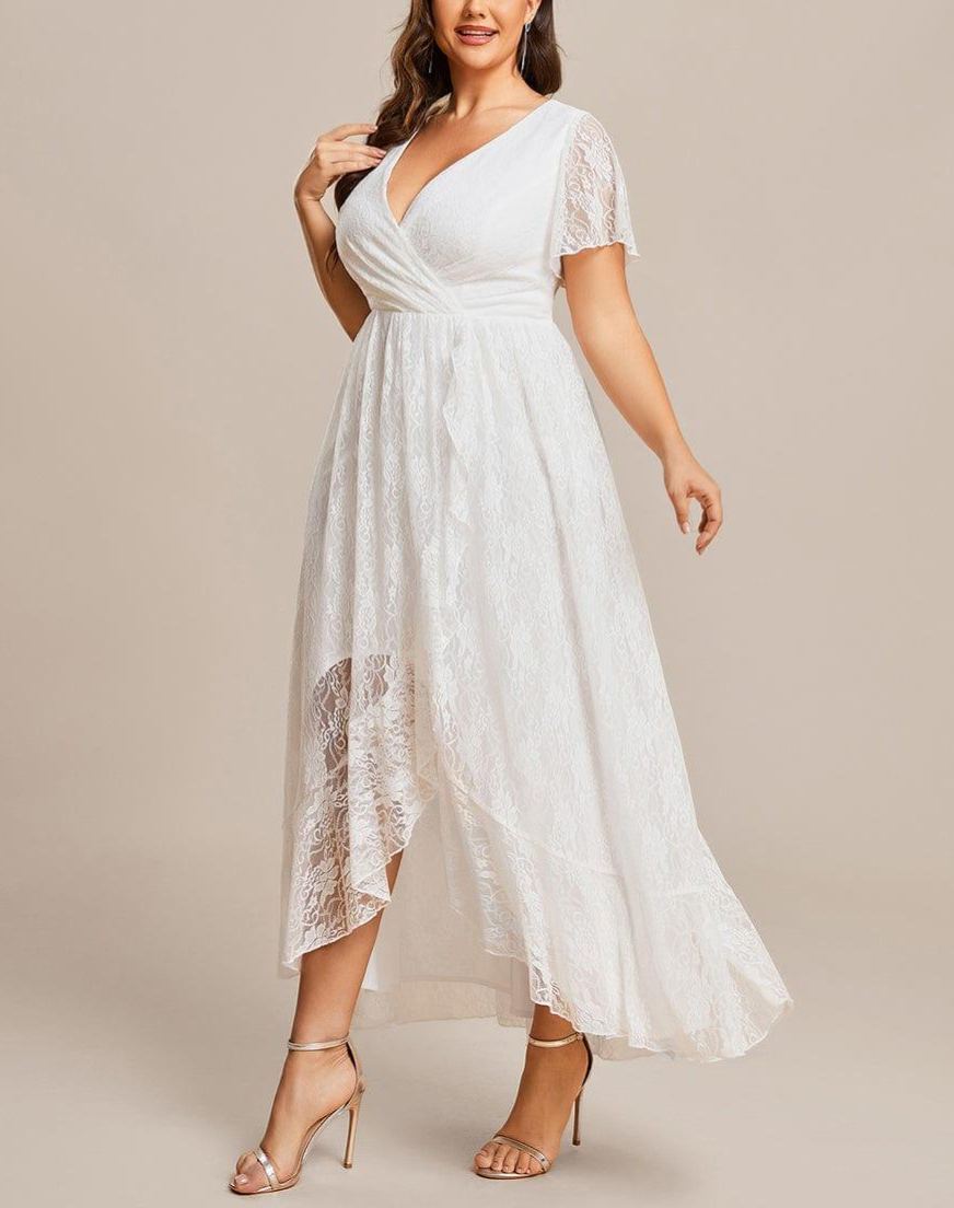 Precioso vestido de novia ELISE de talla grande, manga corta, cuello en V con volantes y corte en A, de encaje, ideal para invitadas de boda.