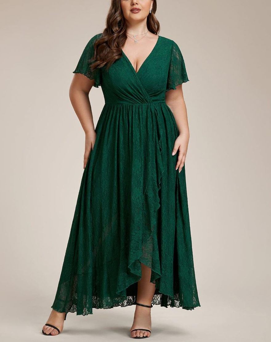 Precioso vestido de novia ELISE de talla grande, manga corta, cuello en V con volantes y corte en A, de encaje, ideal para invitadas de boda.