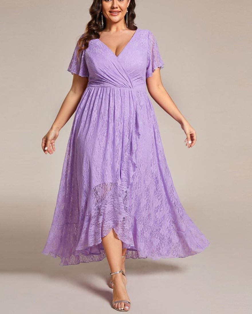 Precioso vestido de novia ELISE de talla grande, manga corta, cuello en V con volantes y corte en A, de encaje, ideal para invitadas de boda.