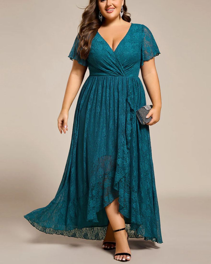 Precioso vestido de novia ELISE de talla grande, manga corta, cuello en V con volantes y corte en A, de encaje, ideal para invitadas de boda.