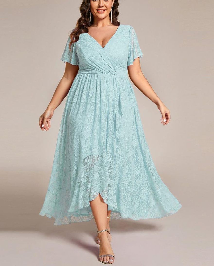 Precioso vestido de novia ELISE de talla grande, manga corta, cuello en V con volantes y corte en A, de encaje, ideal para invitadas de boda.