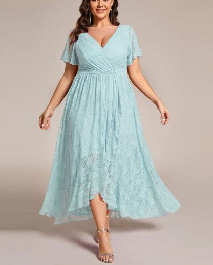 Precioso vestido de novia ELISE de talla grande, manga corta, cuello en V con volantes y corte en A, de encaje, ideal para invitadas de boda.