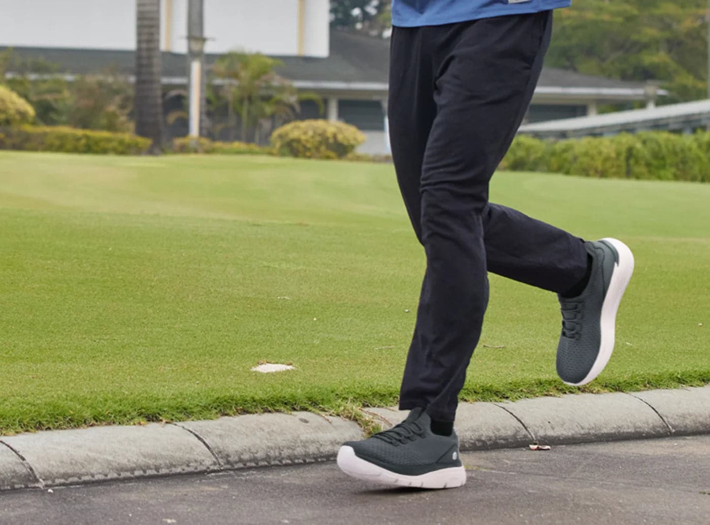 FitVille Men's Cloud Wanderer Slip - On V4 - 2