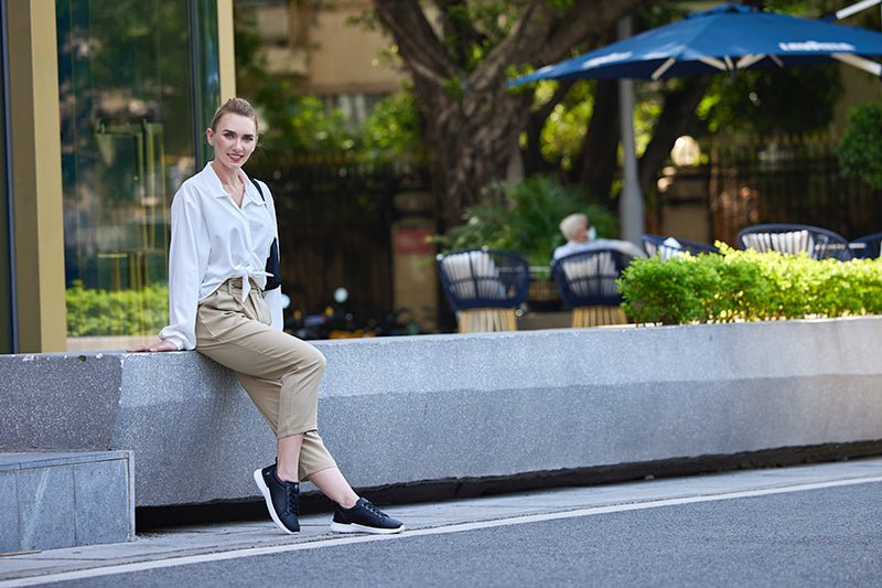 Tips on Choosing the Right Wide Shoes for Women in the Workplace - FitVille