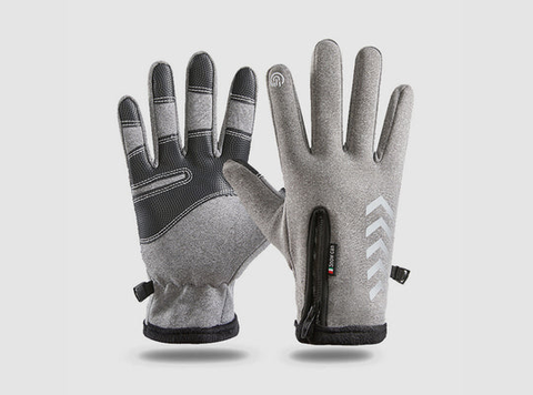 The outdoor grey gloves, waterproof and cozy for winter dog walking.