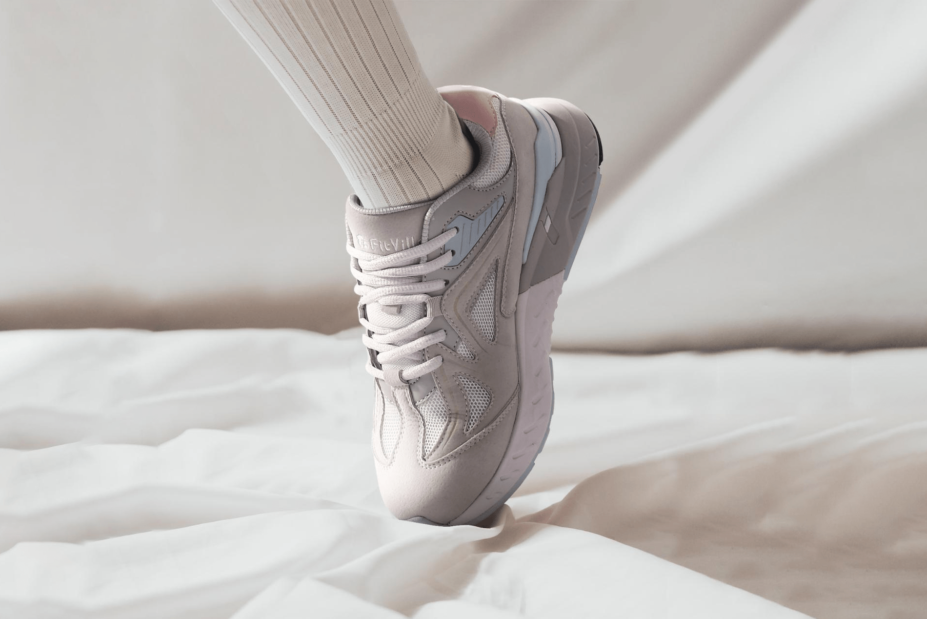 The Best Walking Shoes for Metatarsalgia? Try FitVille's Rebound Core! - FitVille