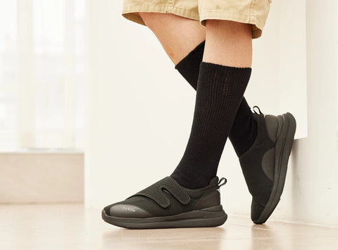 FitVille Men's EasyTop Diabetic Shoes V1 - 2