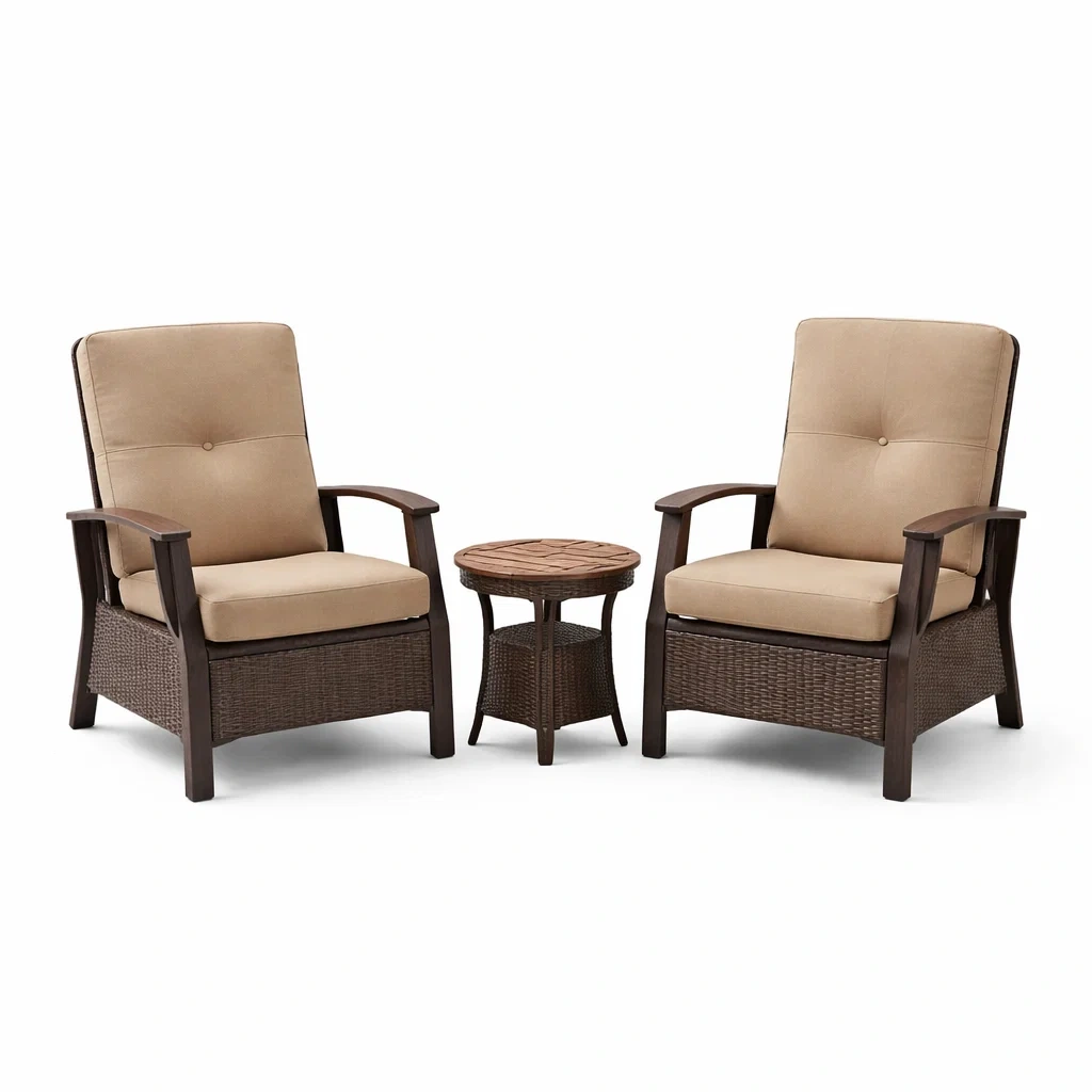 Set da relax piccolo con sedie e tavolo da esterno in rattan e metallo marrone con cuscini beige-LUXEOASISVIBES