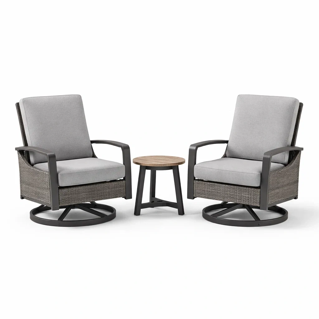 Set da relax piccolo con poltrone girevoli in metallo e vimini e tavolino rotondo in legno-LUXEOASISVIBES