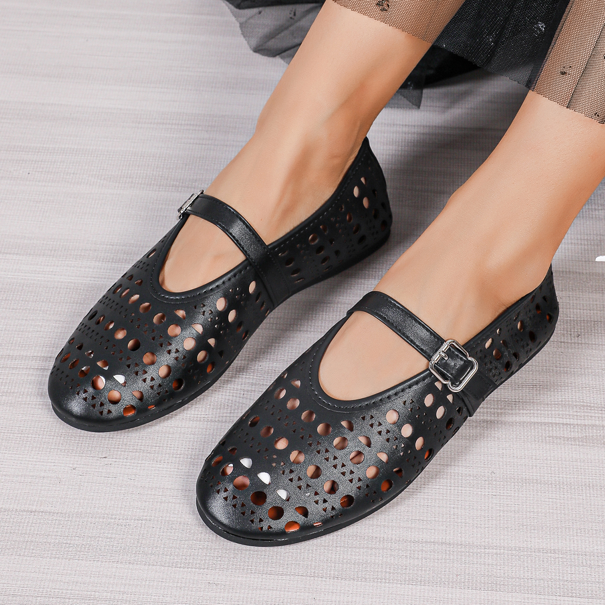 Summer Vintage Hollow-Out Flats for Women Ballet Flats Shoes Women’s Comfortable Dress Shoes Slip on Shoes Women Black Flats Round Toe PU Leather Flats