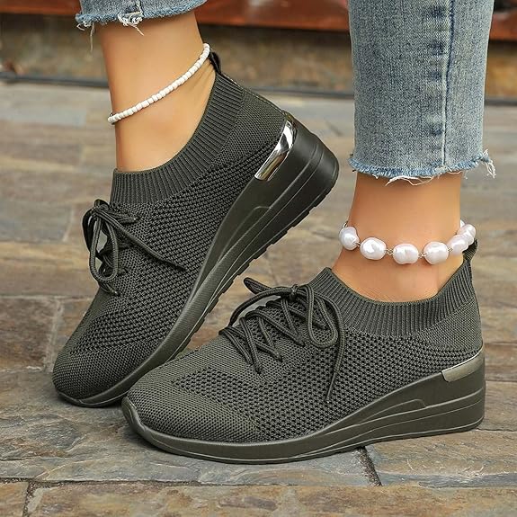 Women's Lightweight Comfortable Breathable Arch Support Slip-On Sneakers
