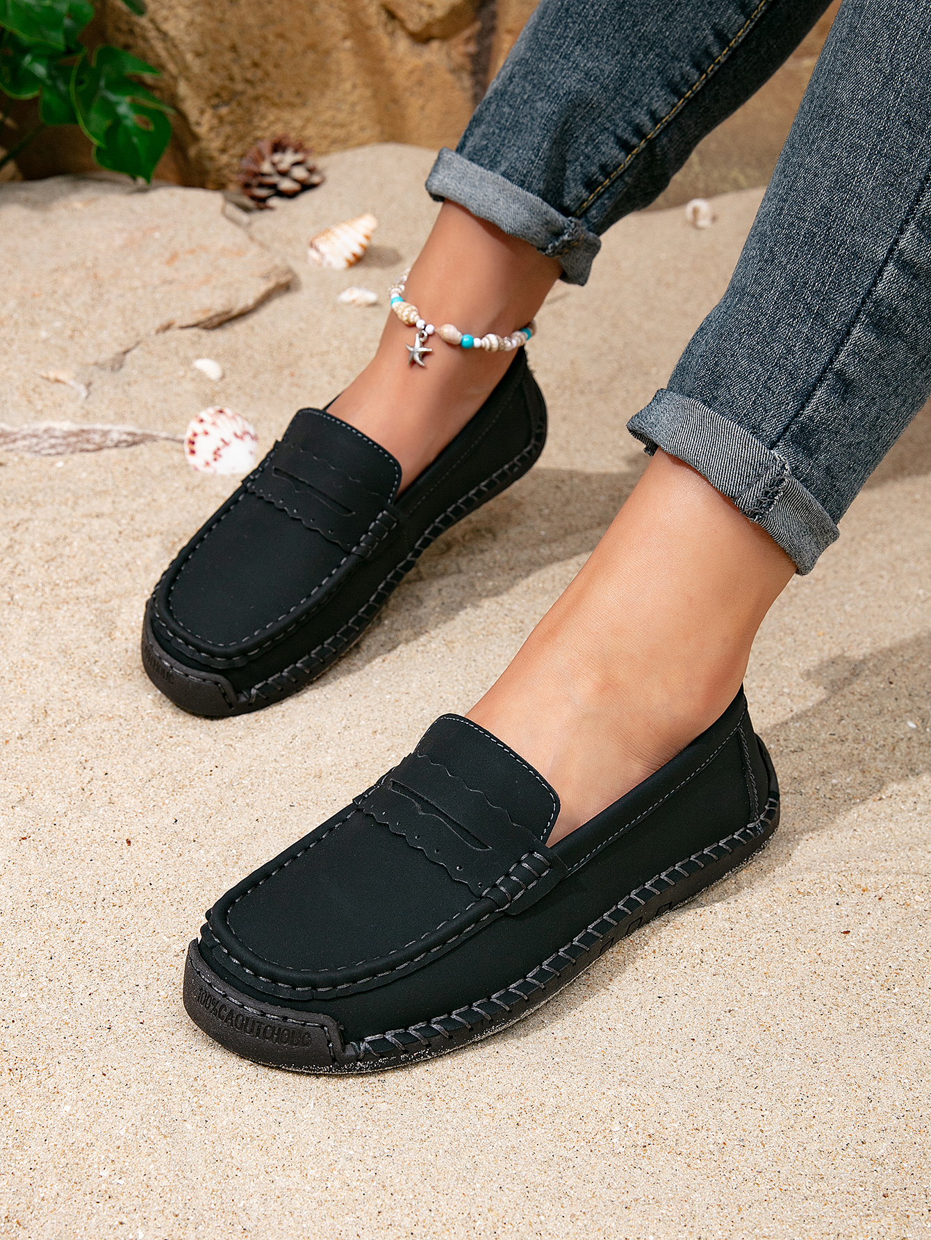 2025 Cross-Border Amazon Popular Spring And Autumn Large Size Women'S Shoes Anti-Slip Soft Sole Casual Shoes Hand-Stitched Mother'S Shoes