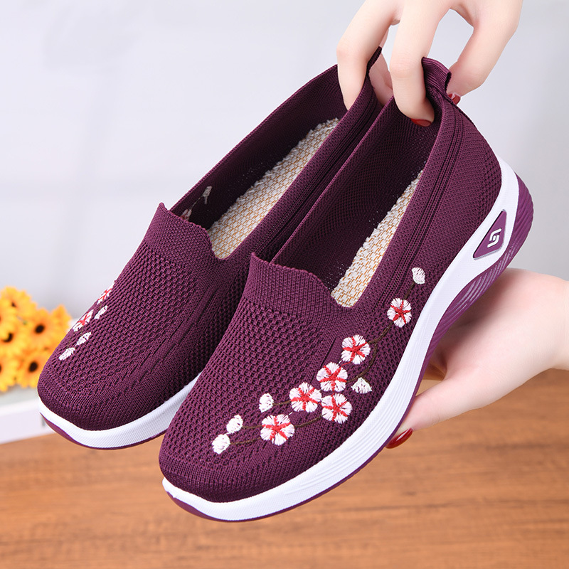 Single Shoes, Summer Flat Breathable Shoes, Non-Slip Comfortable Fly Woven Shoes, Old Beijing Embroidered Women'S Mesh Shoes