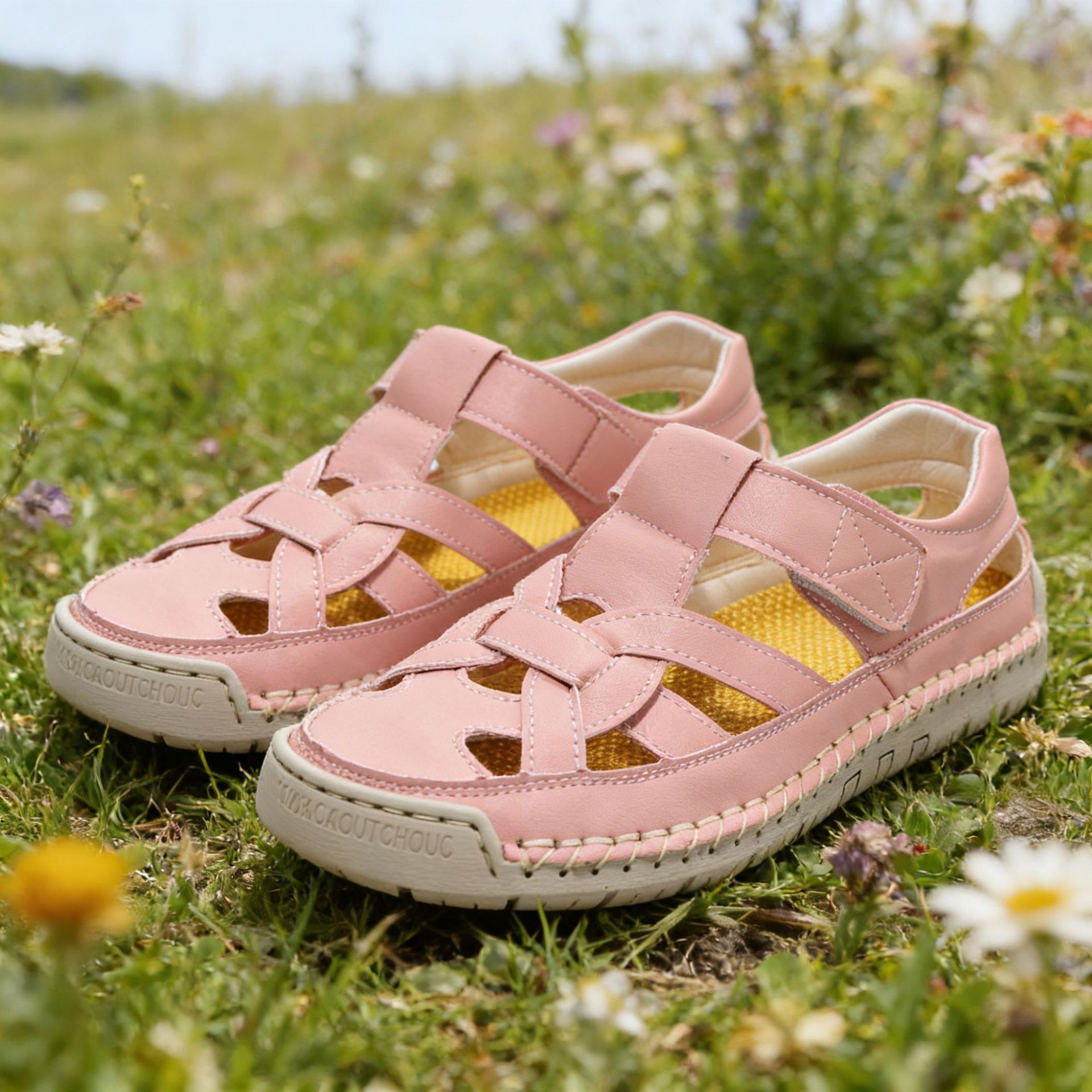 Cross-Border Popular Sandals For Women Summer 2025 New Style Roman Flat Woven Soft Bottom Lightweight Student Non-Slip Beach Shoes