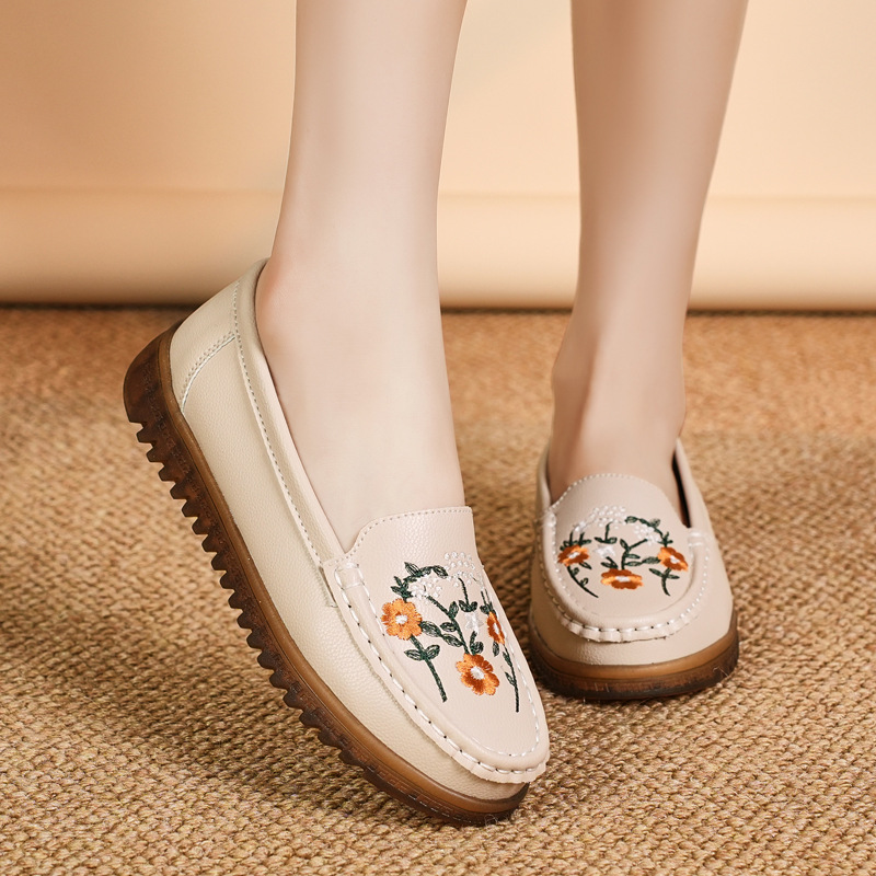 🔥Last Day 60% OFF🔥Women's Floral Embroidered Slip-On Loafers - Soft Sole