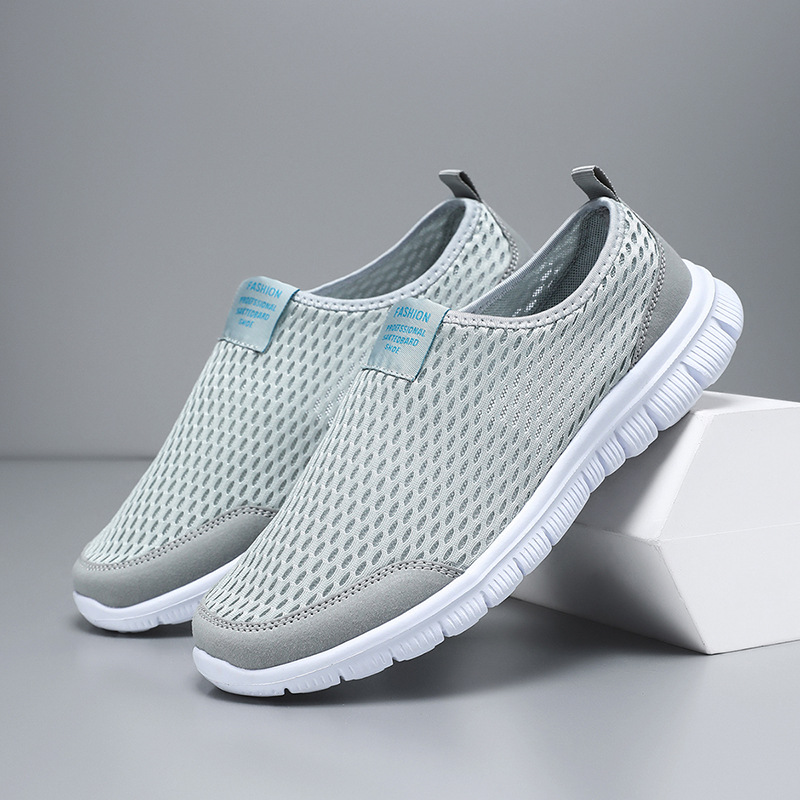 Groundlings Men’s Casual Breathable Walking Shoes
